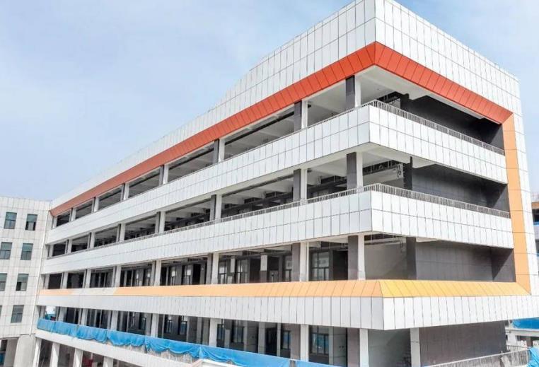 新西站片区安置房项目配套建设的小学。