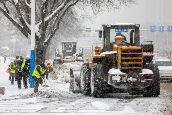 山东威海最大积雪深度达74厘米 破全省降雪记录