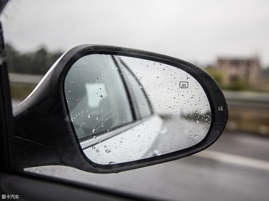 长安乘用车2018款睿骋CC