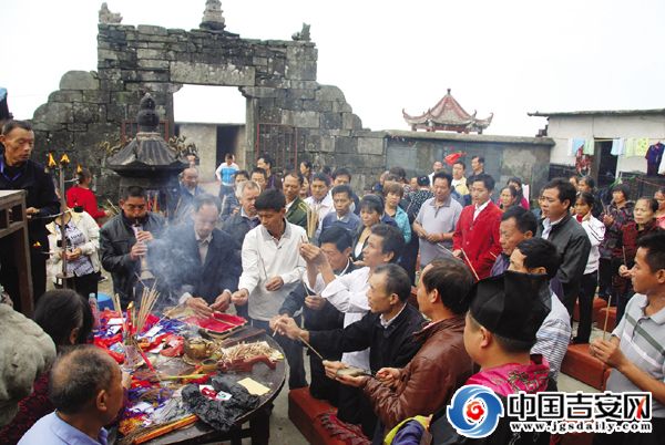 白鹤峰寺祈福道场