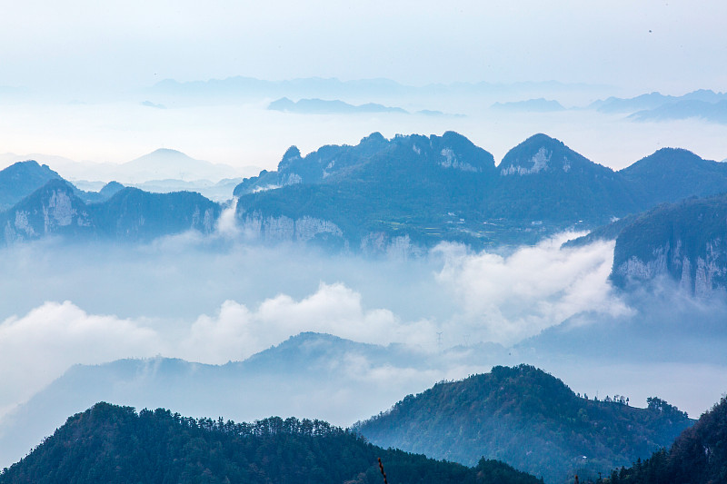 云山雾海 层峦叠嶂图片下载