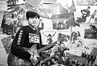 河南90后小伙穷游国内150多个城市 获网友点赞