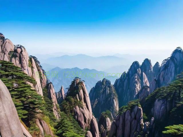 黄山VS九华山，巅峰对决，哪个仙境更值得一游？