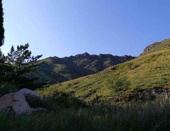 神沟青峰寺及附近风光